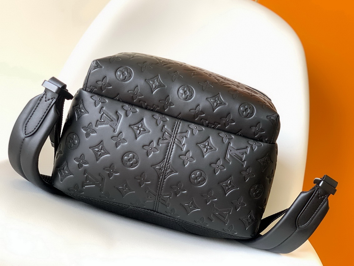 LV Backpack(AAA)-171
