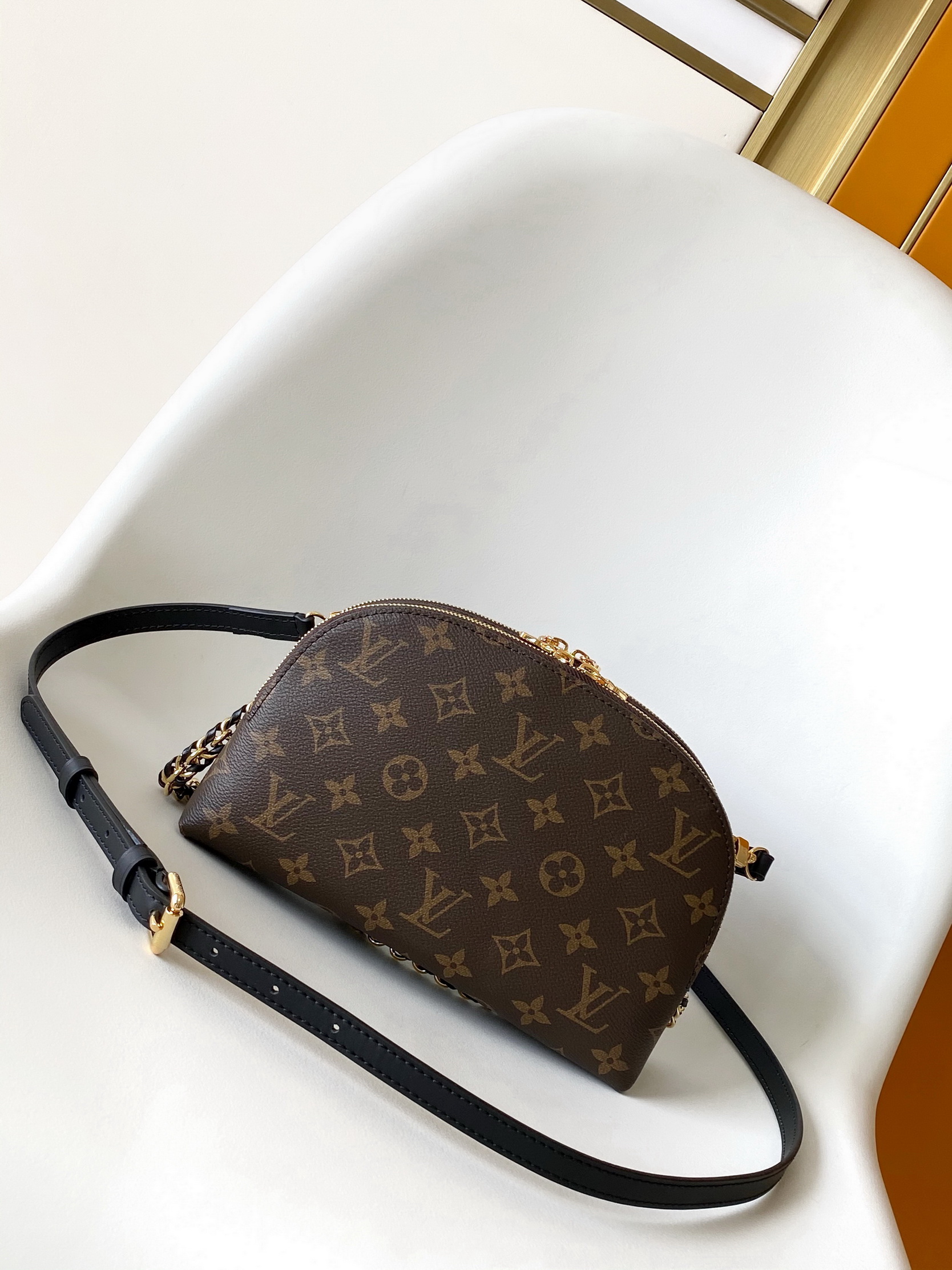 LV Bag-NFC(AAA)-049