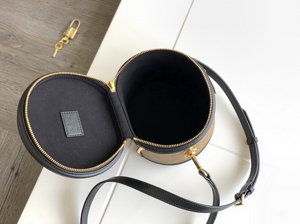 LV Bag-NFC(AAA)-090