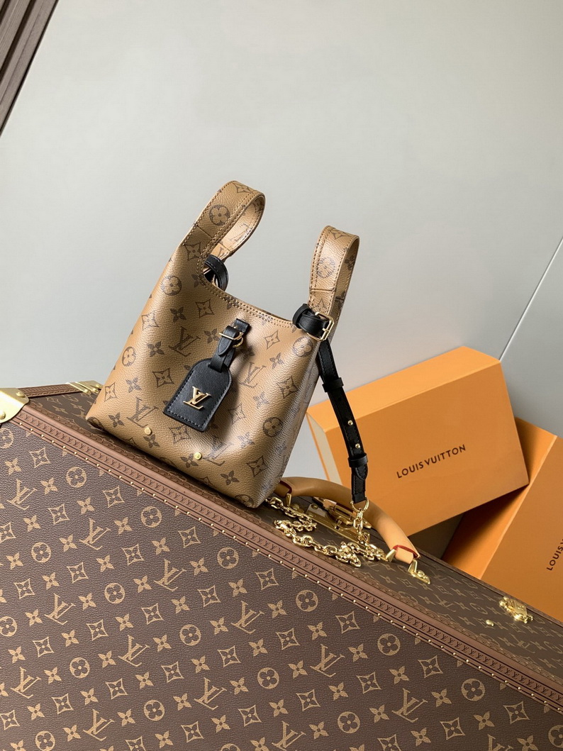 LV Bag-NFC(AAA)-095