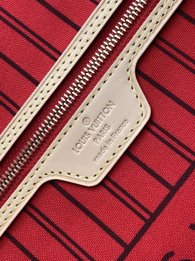 LV Bag-NFC(AAA)-152