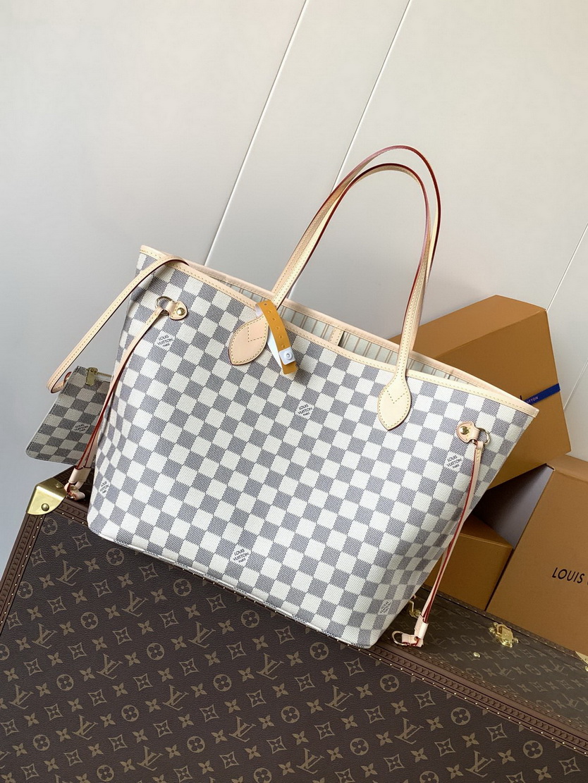 LV Bag-NFC(AAA)-153