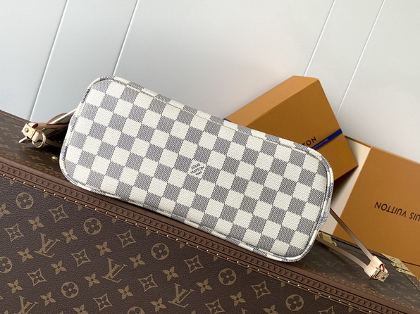 LV Bag-NFC(AAA)-154