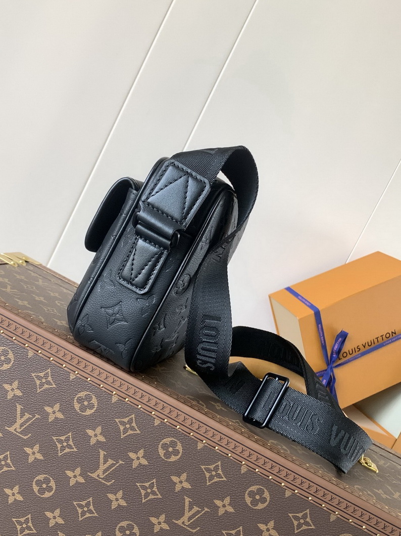 LV Bag-NFC(AAA)-183