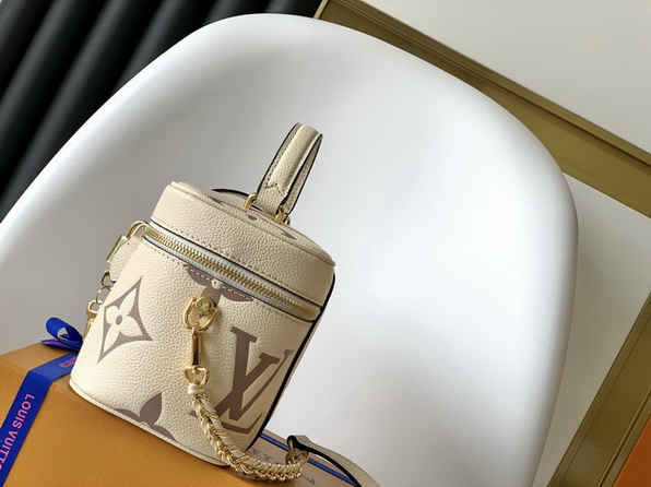 LV Bag-NFC(AAA)-236