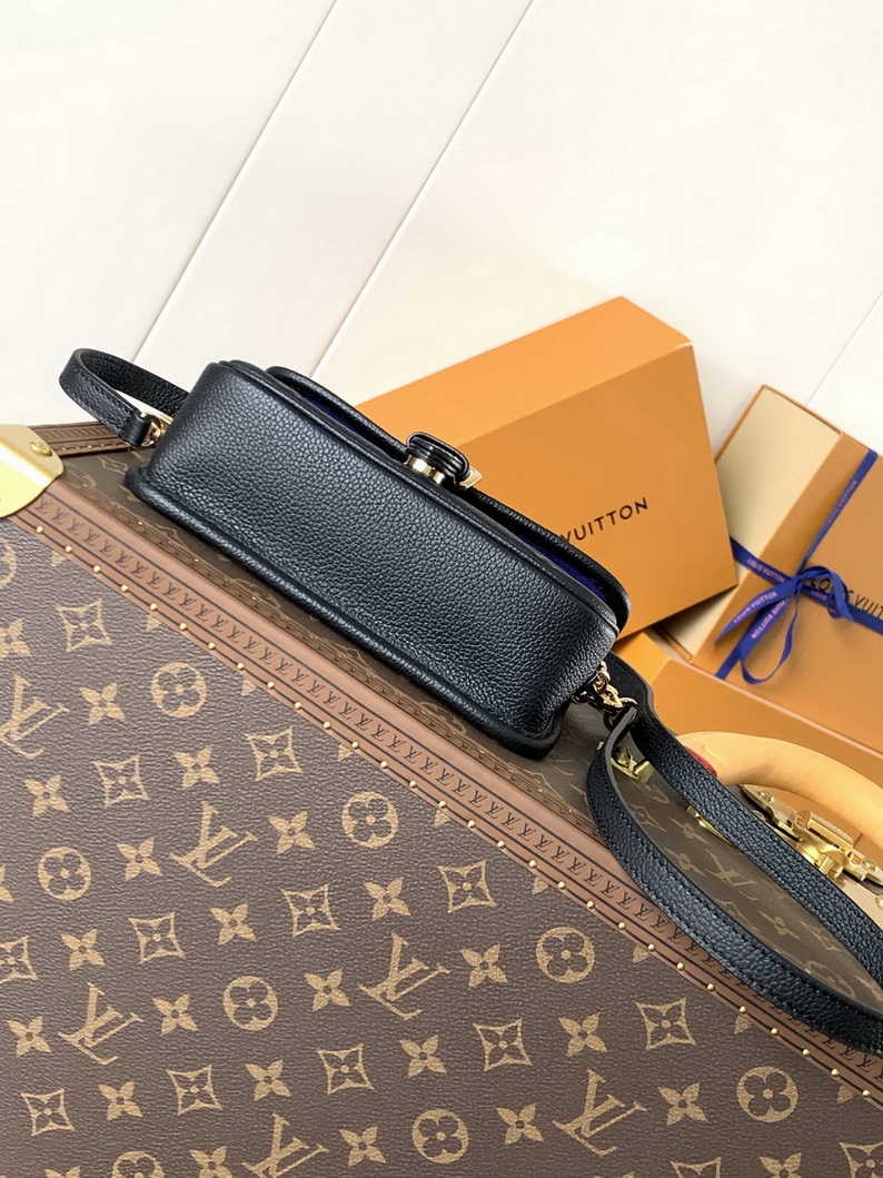 LV Bag-NFC(AAA)-327