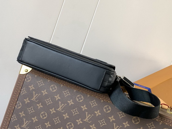 LV Bag-NFC(AAA)-366