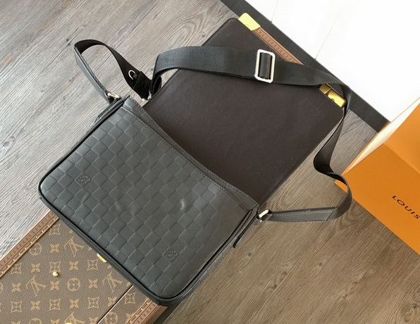 LV Bag-NFC(AAA)-366