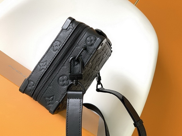LV Bag-NFC(AAA)-397