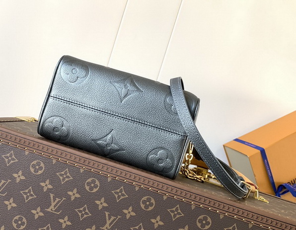LV Bag-NFC(AAA)-424