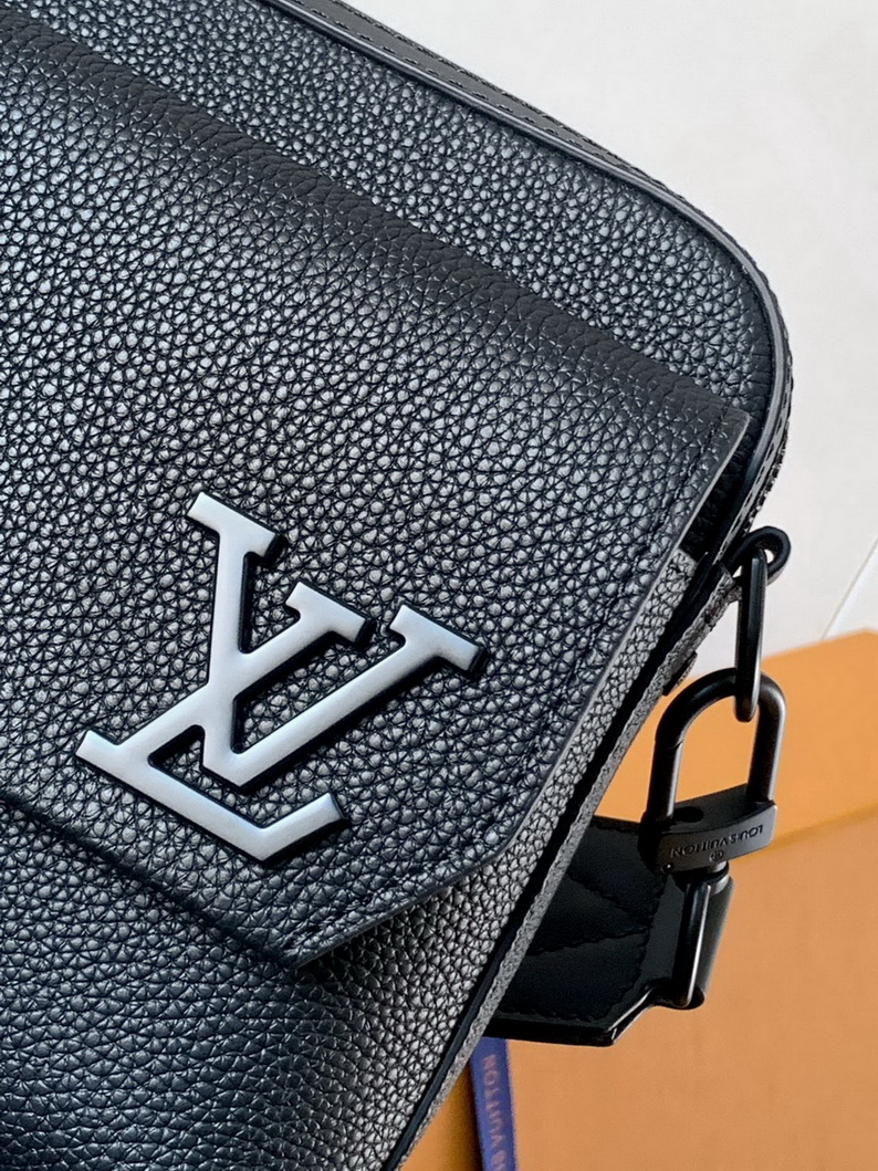 LV Bag-NFC(AAA)-427