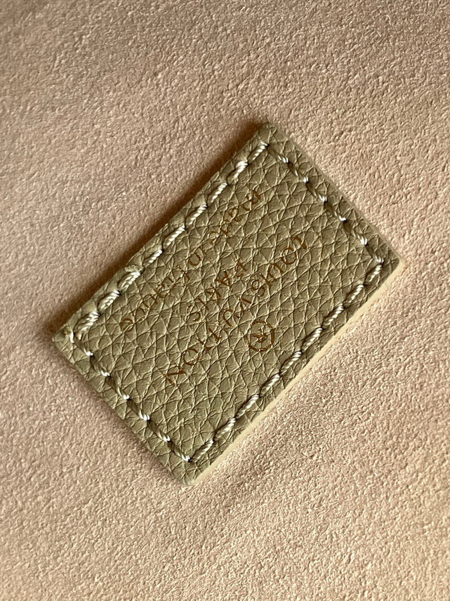 LV Bag-NFC(AAA)-527