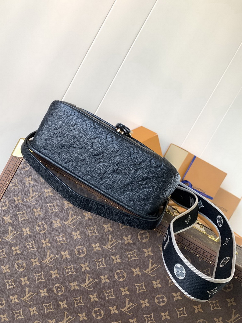 LV Bag-NFC(AAA)-533