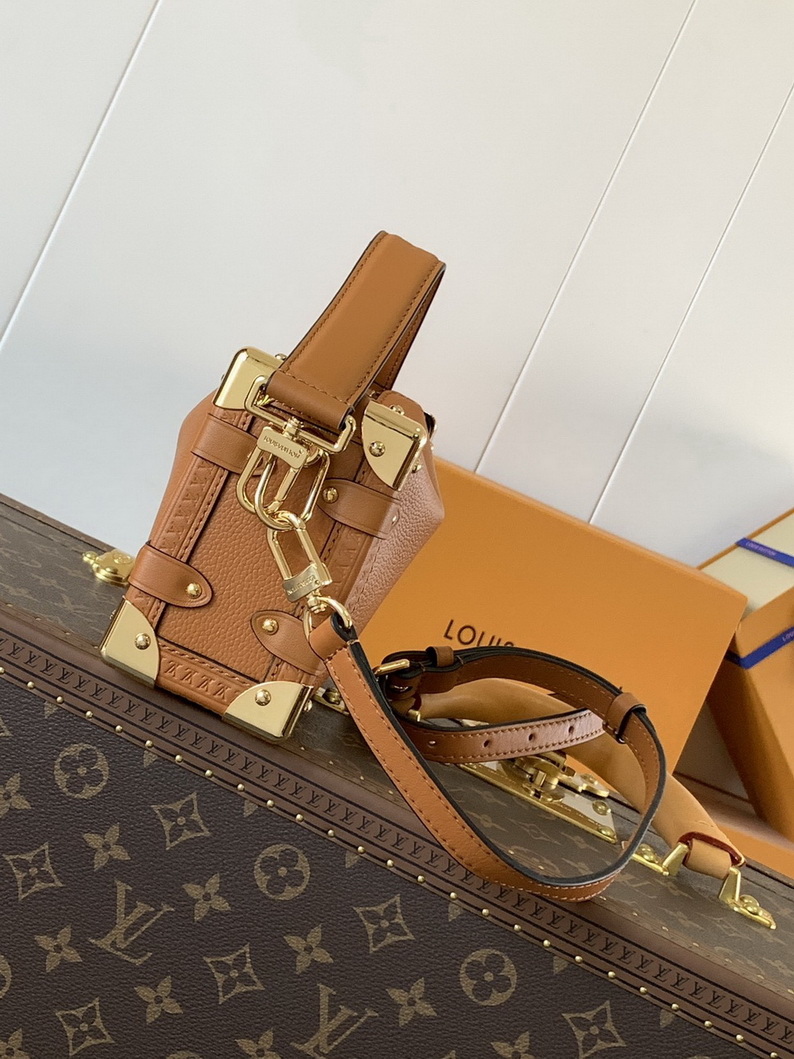 LV Bag-NFC(AAA)-549