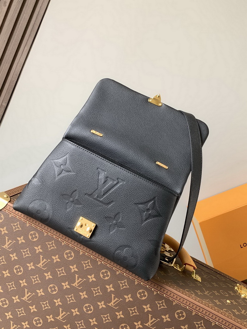 LV Bag-NFC(AAA)-566