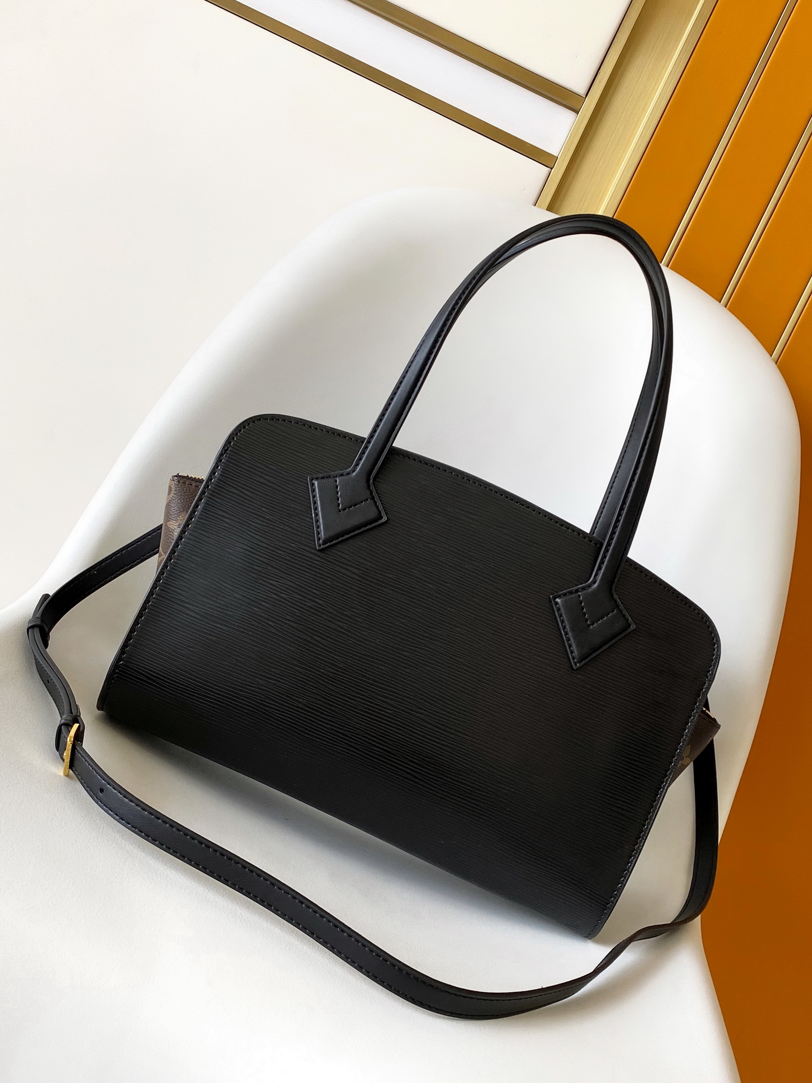 LV Bag-NFC(AAA)-623