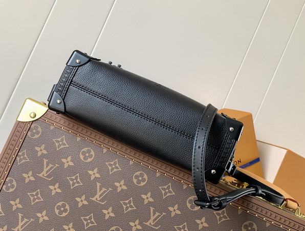 LV Bag-NFC(AAA)-628