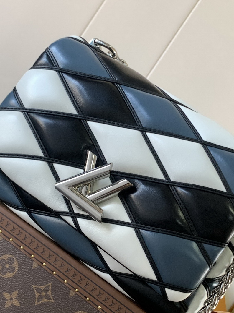 LV Bag-NFC(AAA)-657