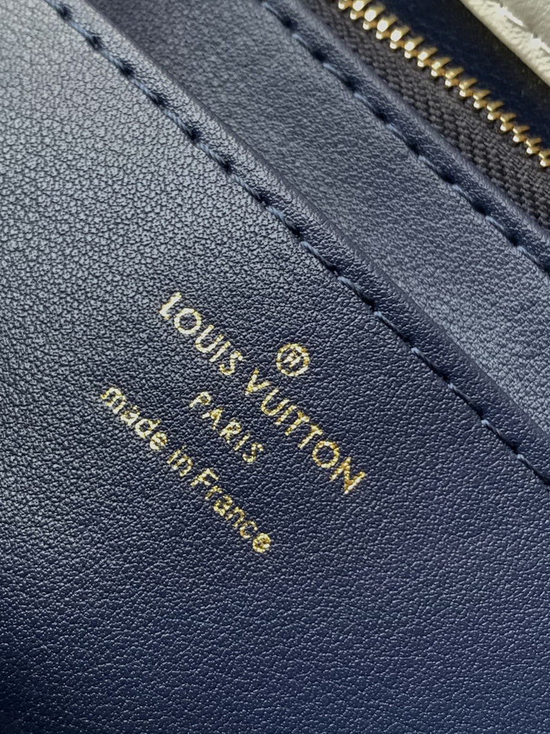 LV Bag-NFC(AAA)-658