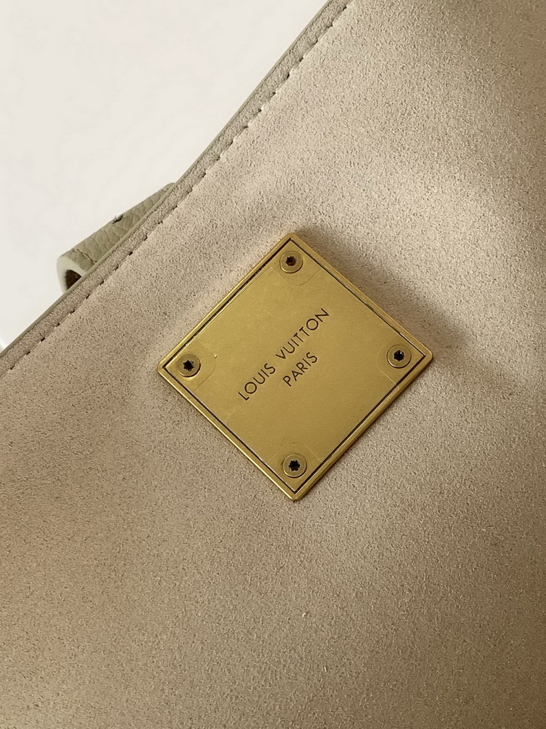 LV Bag-NFC(AAA)-672