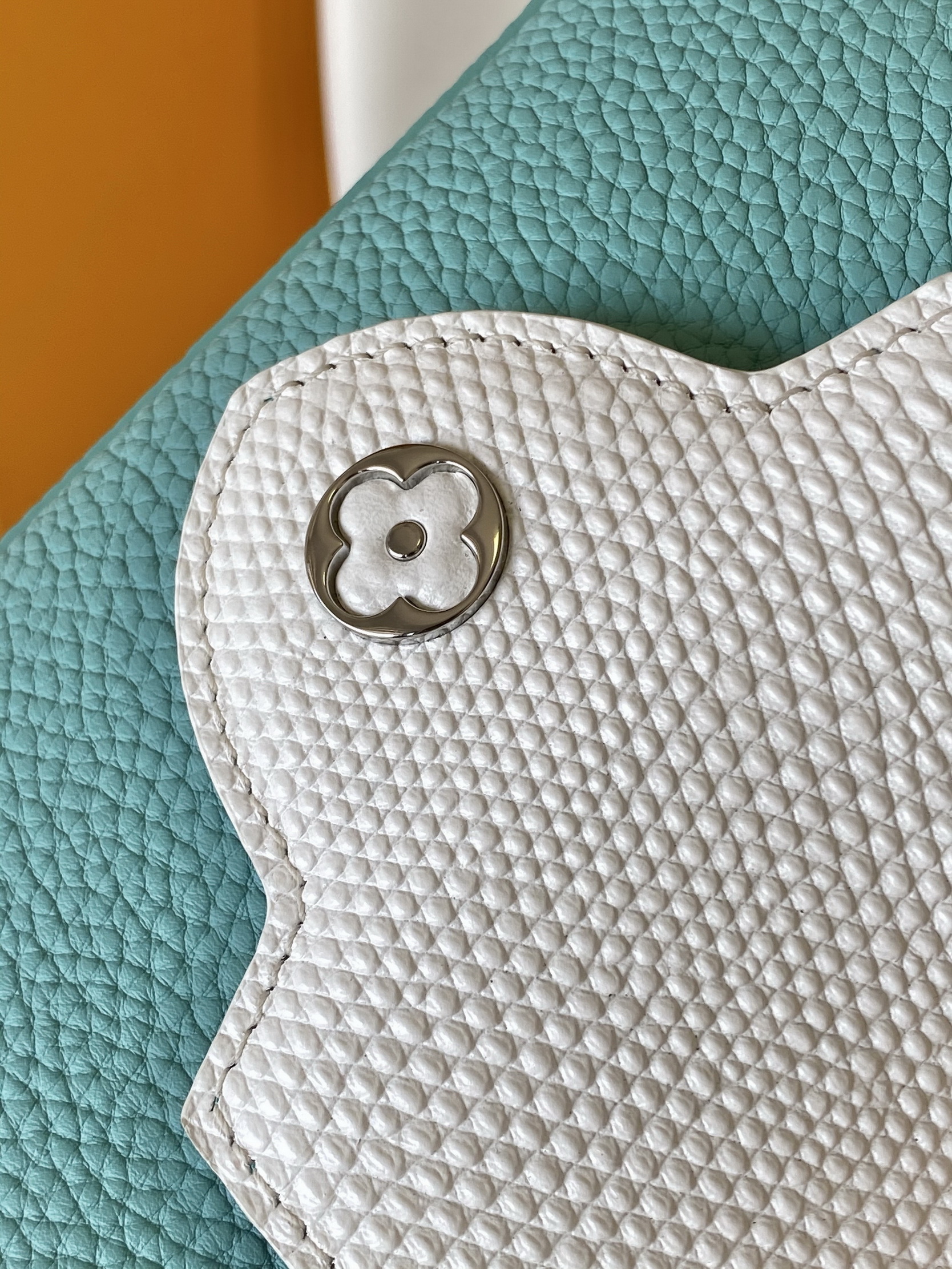LV Bag-NFC(AAA)-736