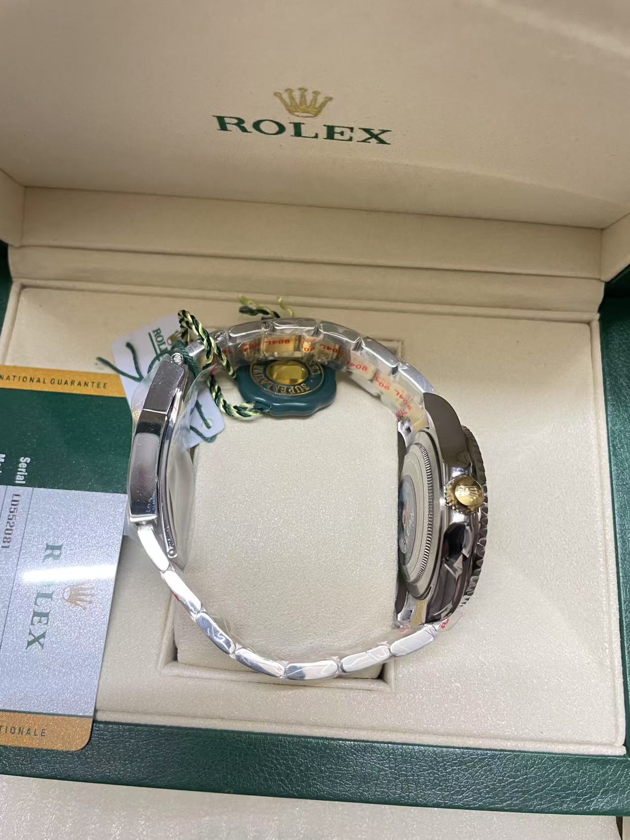 R*l*x watches-185