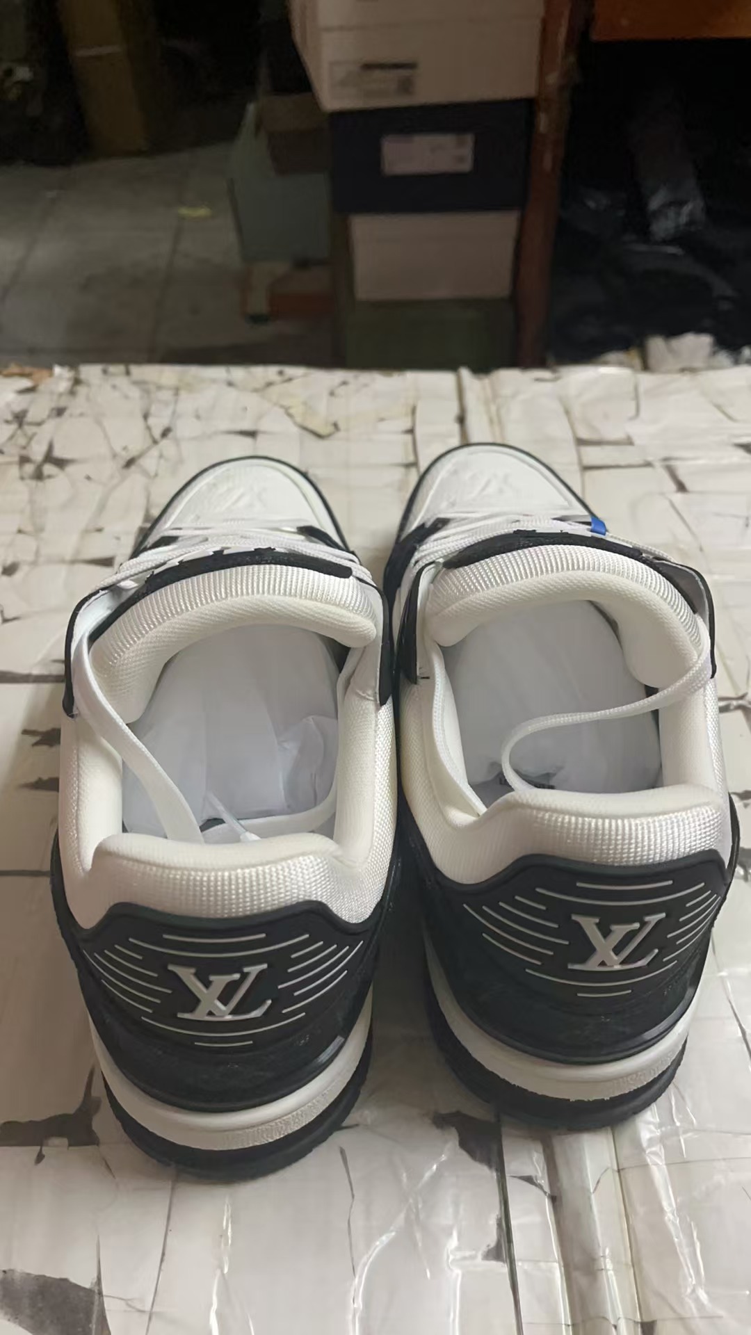 LV Shoes(AAA)-1073