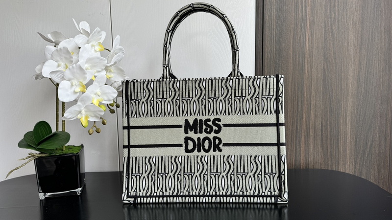 D*or handbags aaa(women)-644