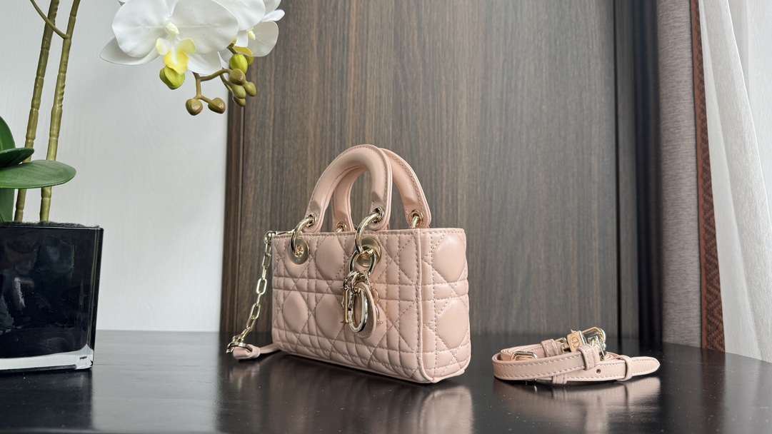 D*or handbags aaa(women)-700