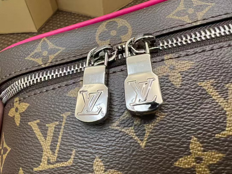 LV Makeup Bag(AAA)-001
