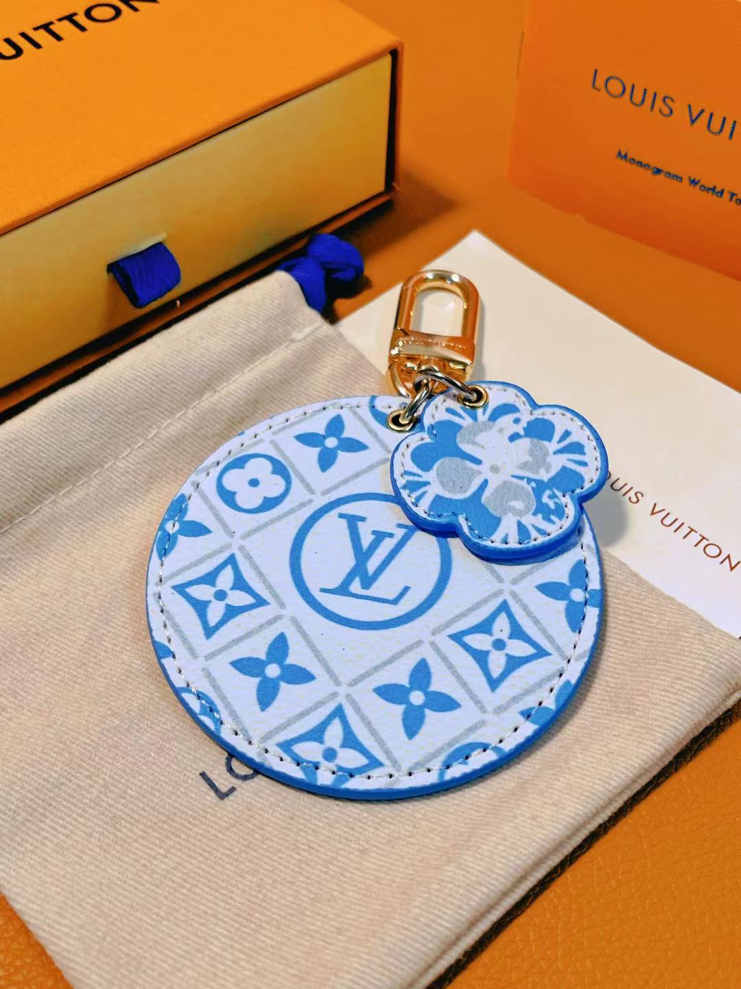 LV Key Ring-143