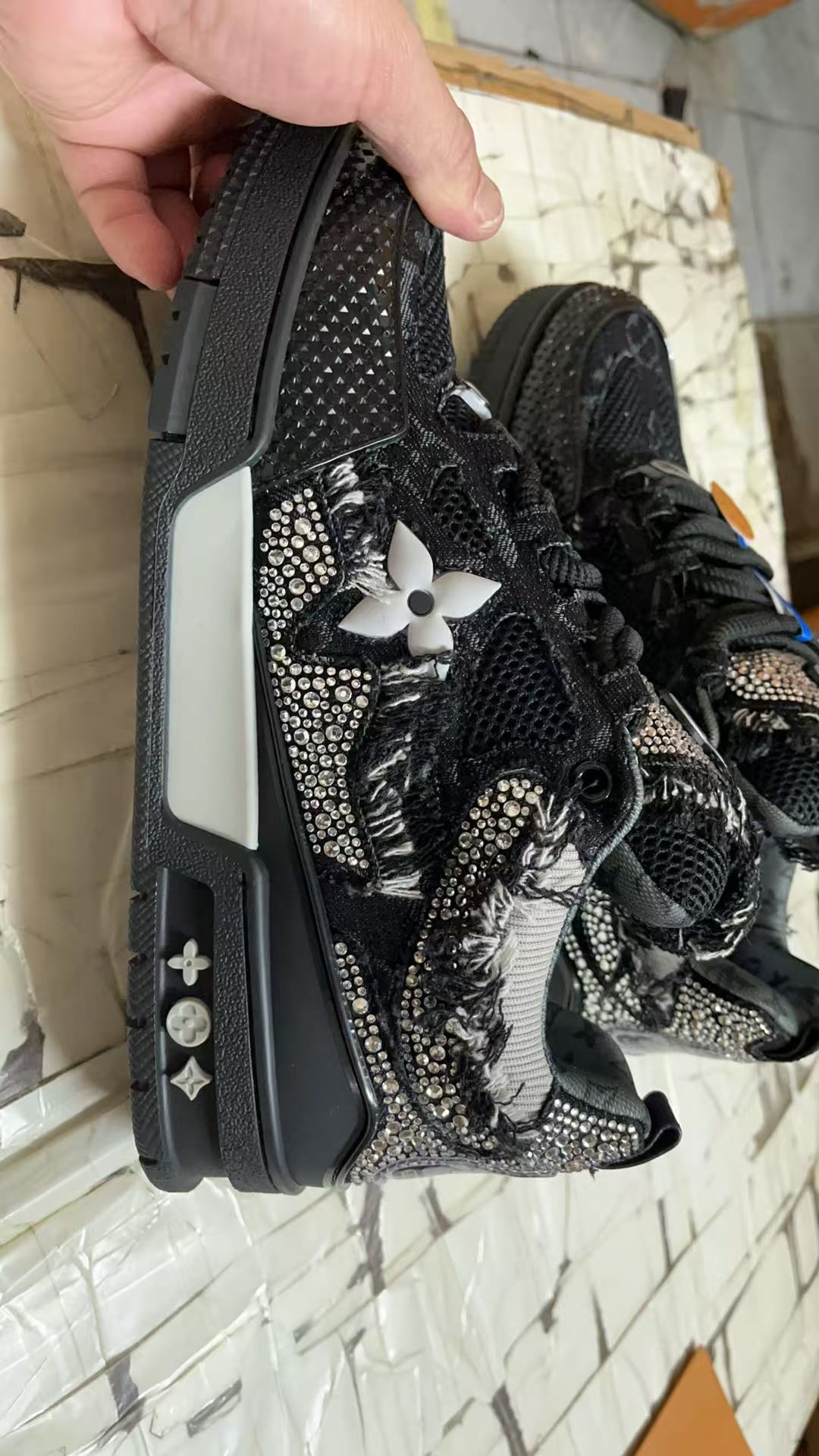 LV Shoes(AAA)-1142