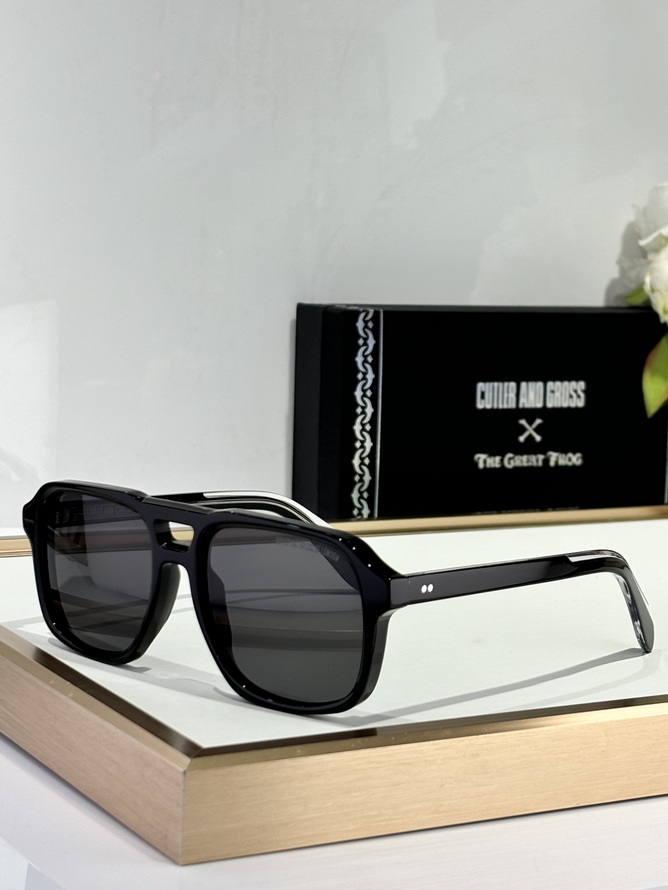 CUTLER AND GROSS Sunglasses(AAAA)-001