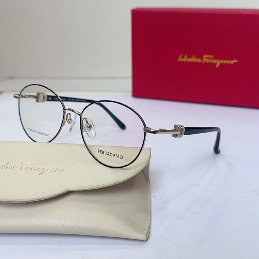 FERRAGAMO Sunglasses(AAAA)-366