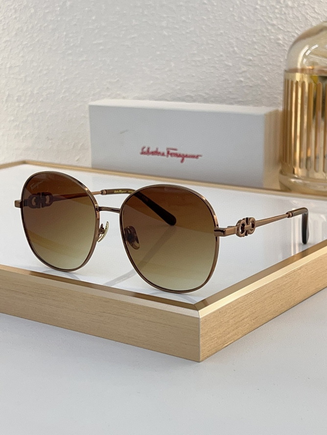 FERRAGAMO Sunglasses(AAAA)-358