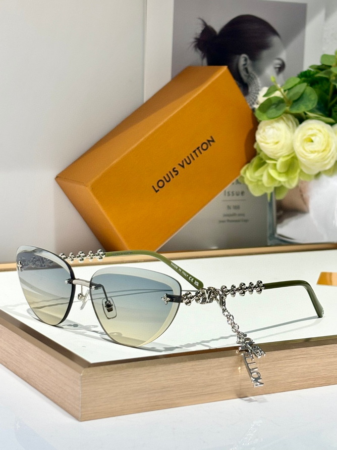LV Sunglasses(AAAA)-3239