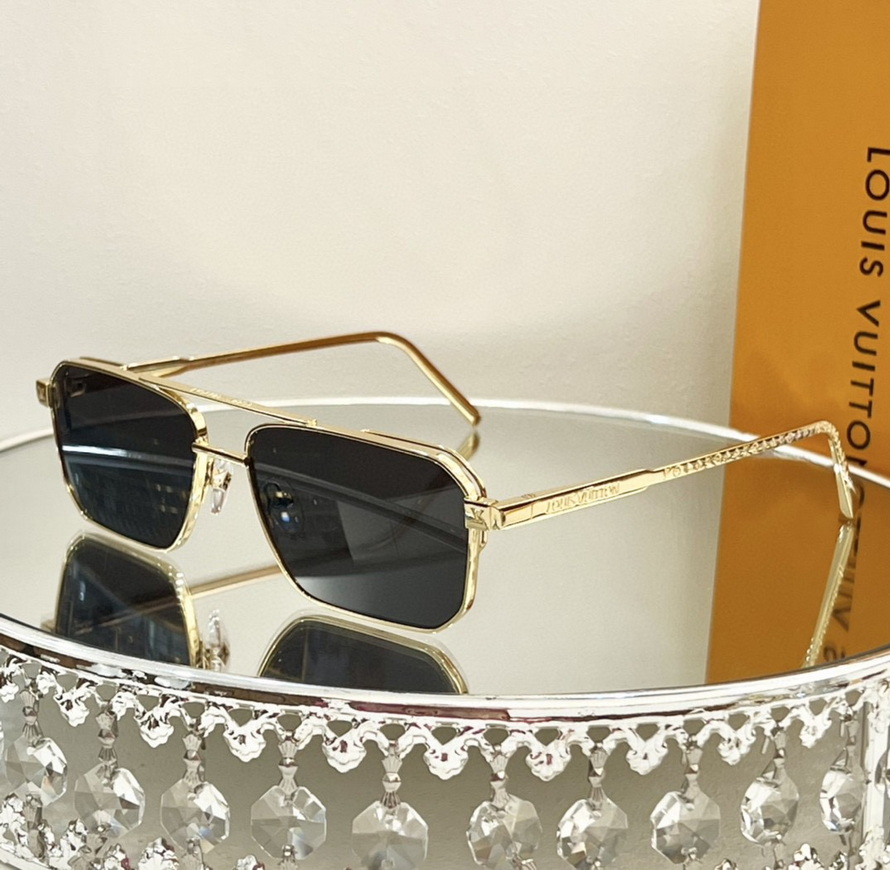 LV Sunglasses(AAAA)-2698
