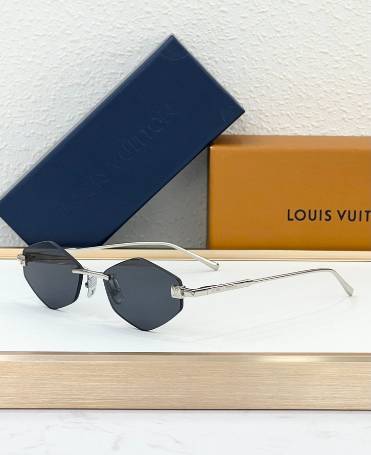 LV Sunglasses(AAAA)-2674