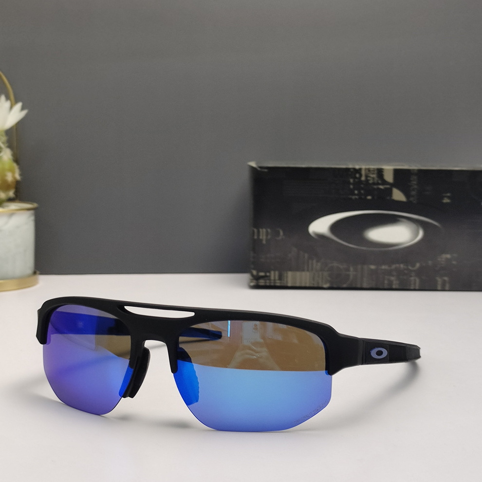 Oakley Sunglasses(AAAA)-823