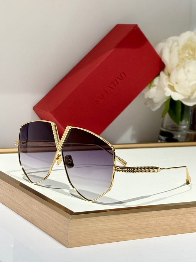 Valentino Sunglasses(AAAA)-453