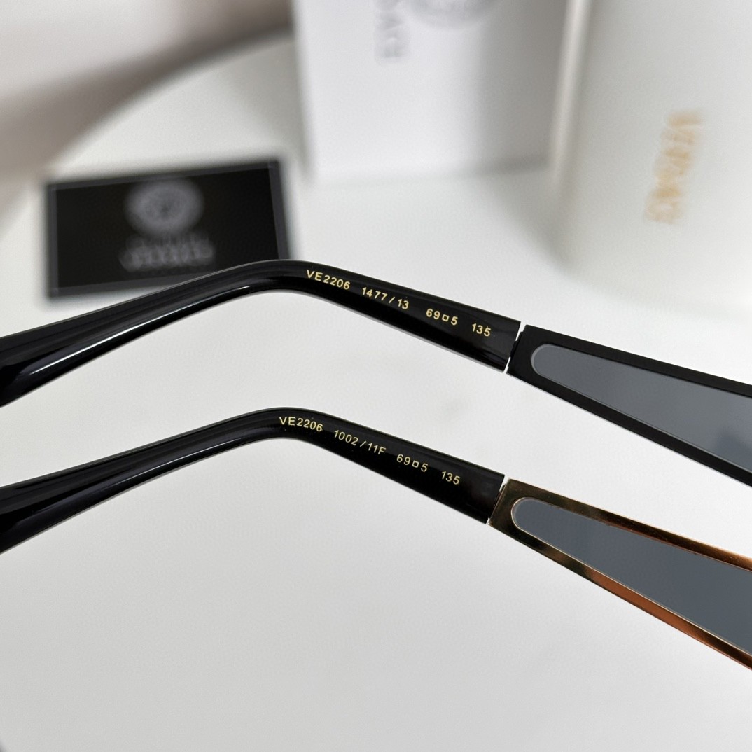 Versace Sunglasses(AAAA)-2073