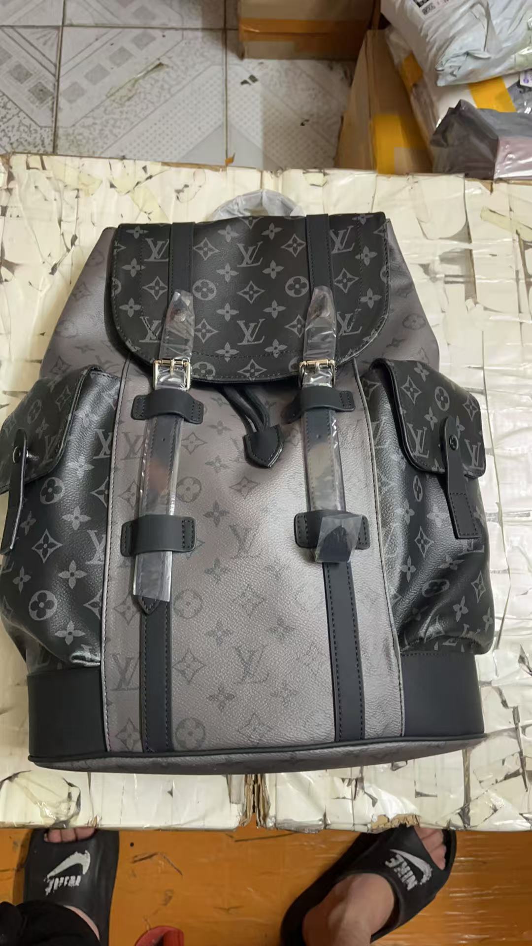 LV Backpack(AAA)-200