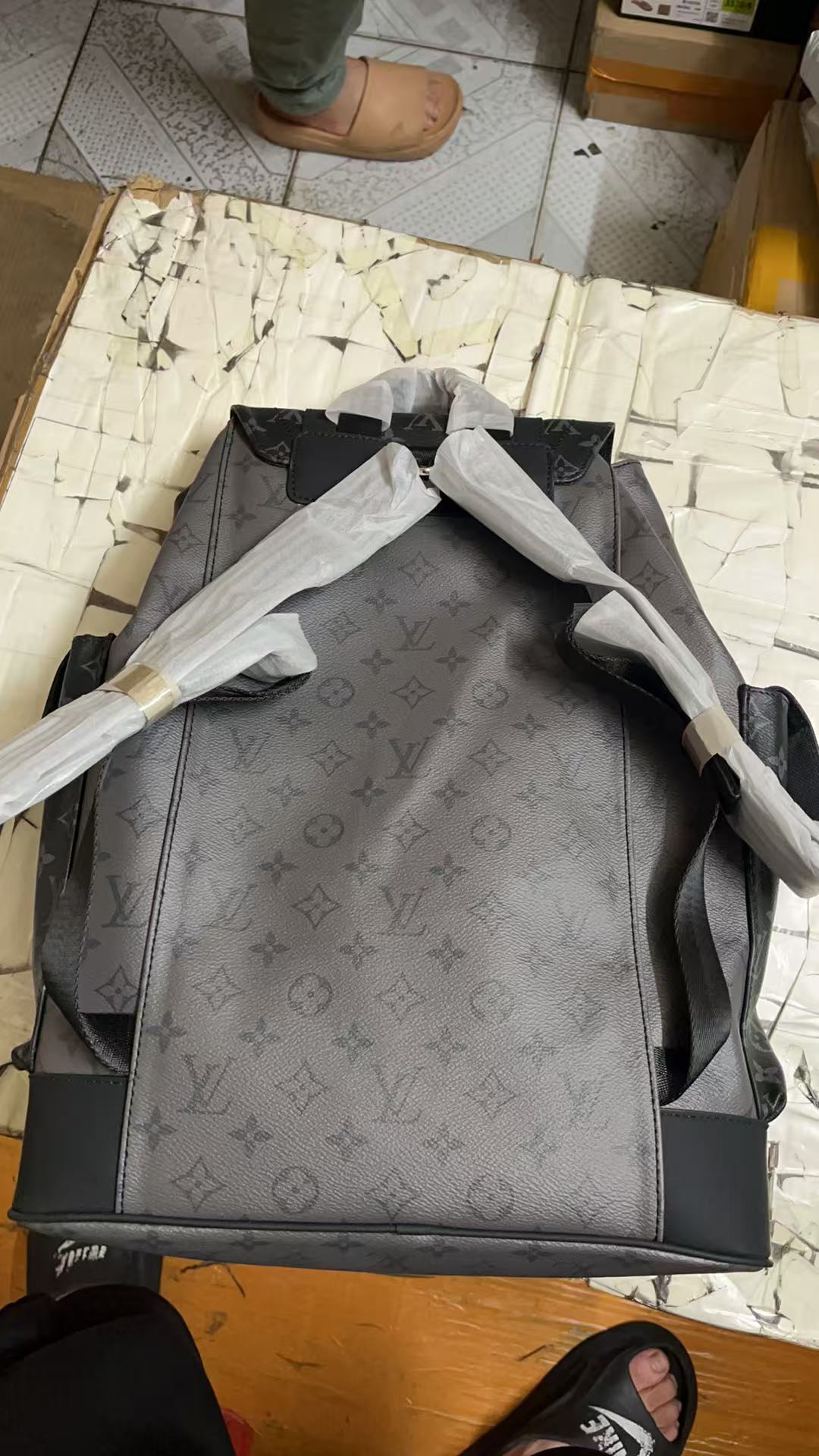 LV Backpack(AAA)-200