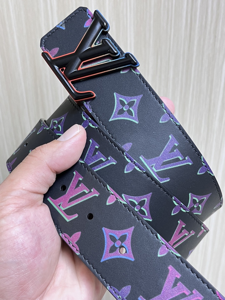 LV Belts(AAAAA)-2570