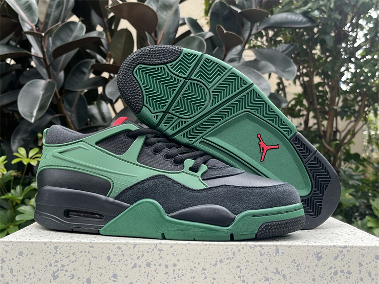 Air Jordan 4 RMDiffused