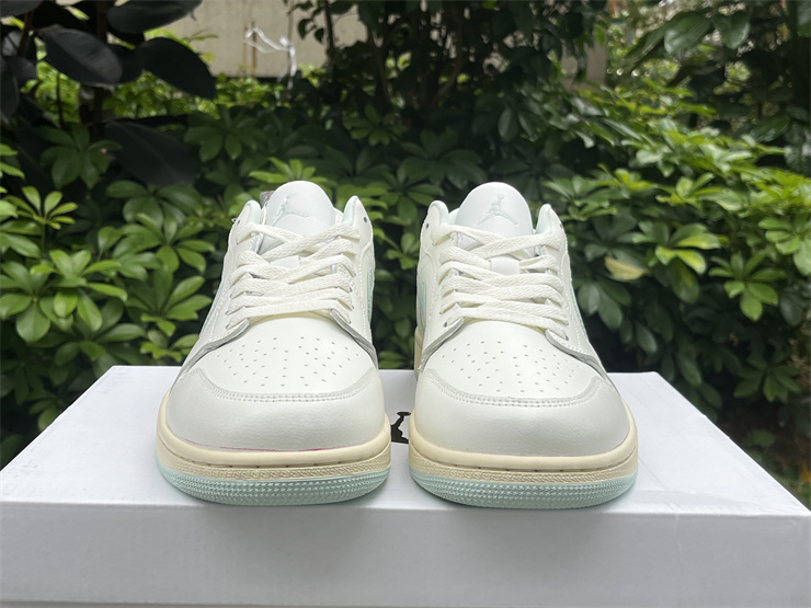 Air jordan 1 Low Sail lgloo