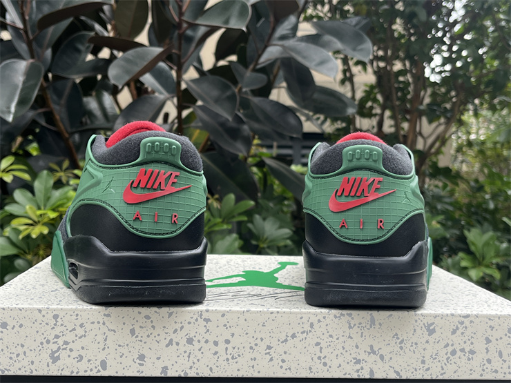 Air Jordan 4 RMDiffused