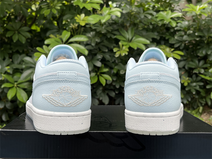 Air Jordan 1 Low-323