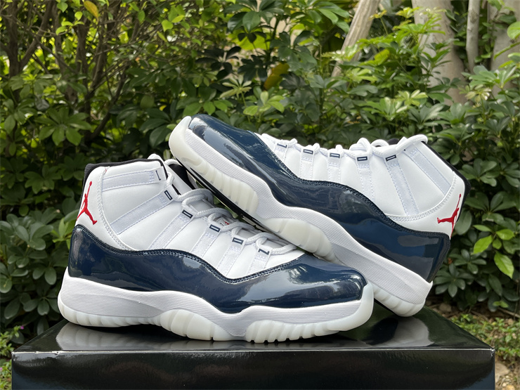 Air jordan 11 Georgetown