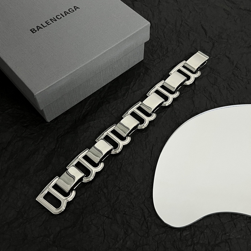 Ba*len*cia*ga bracelet-017
